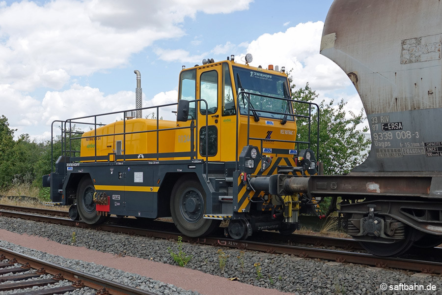 In der Tagschicht setzt die Verbio im schweren Rangierverkehr ihren neuen Rotrac RR 24 ein.