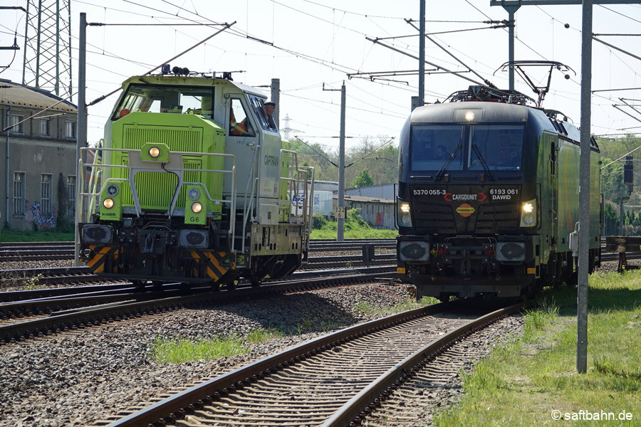Nebenbahn- und Streckenlok parallel: Im Stumpfleis wartete die Vectron 193 063 der Firma Cargounit.