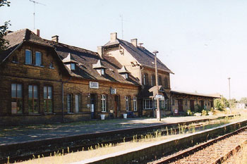 Der Bahnhof Zörbig steht zum Verkauf. Eine Gaststätte und mehrere Wohnräume könnten bezogen werden.